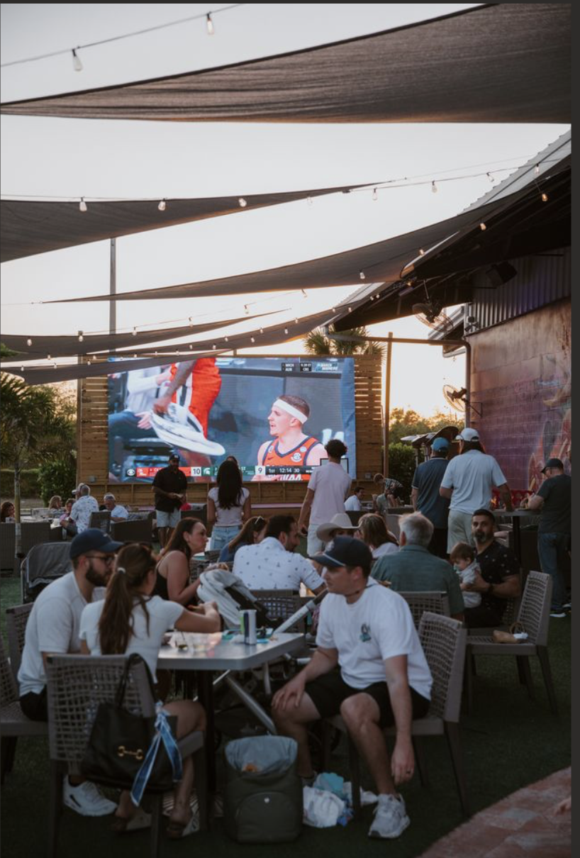 TURF & LOUNGE